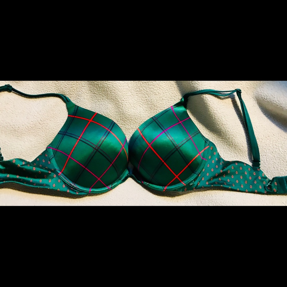 Victoria Secret bra... in new condition...